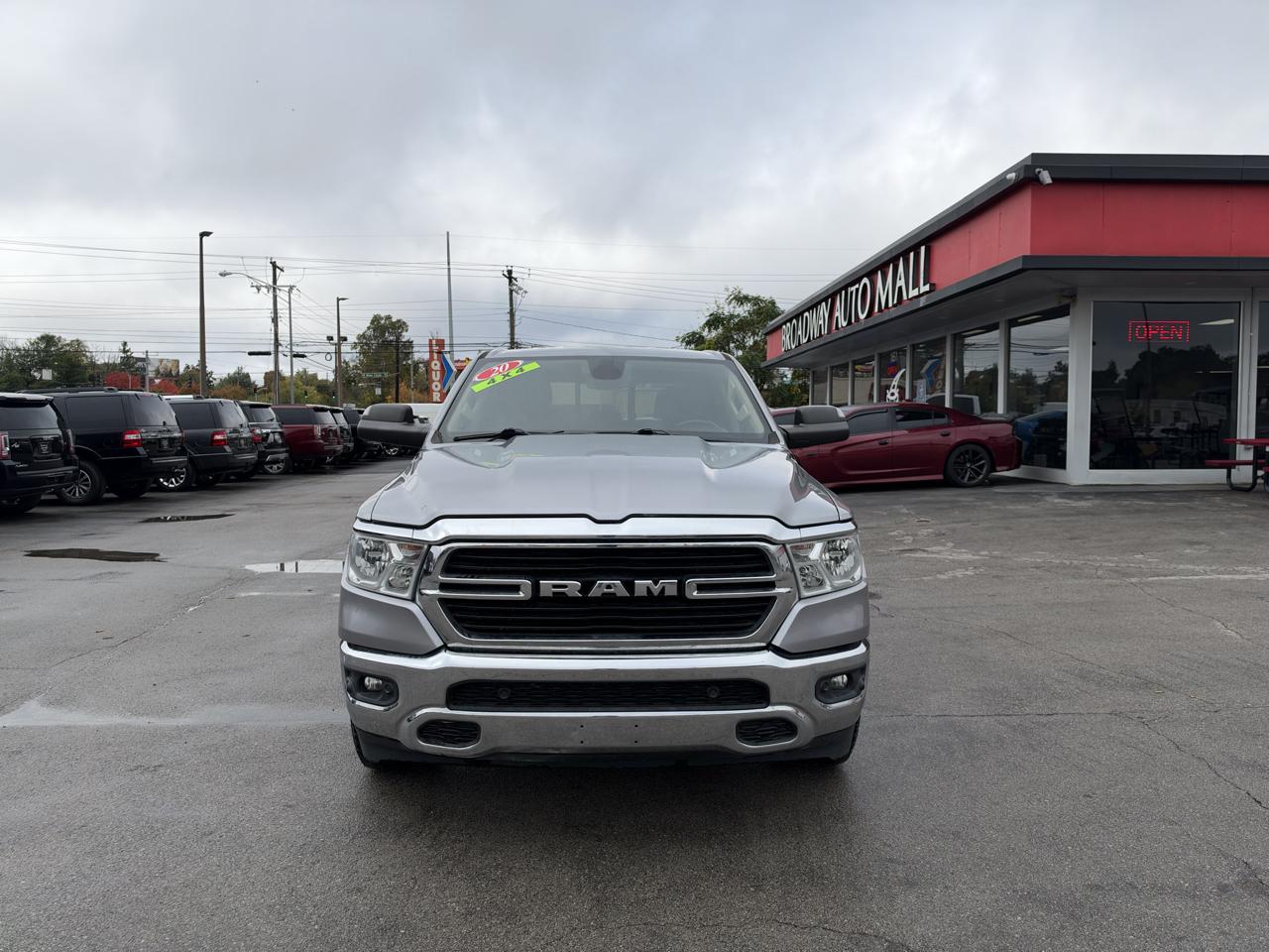 RAM 1500 Big Horn 4x4 Crew Cab 5'7" Box 2020