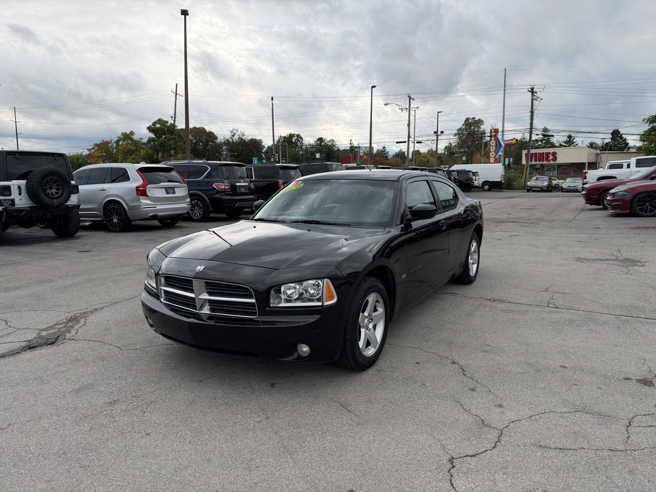 Dodge Charger 4dr Sdn SXT RWD 2010
