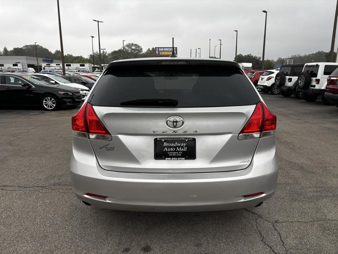 Toyota Venza 4dr Wgn V6 AWD (Natl) 2011