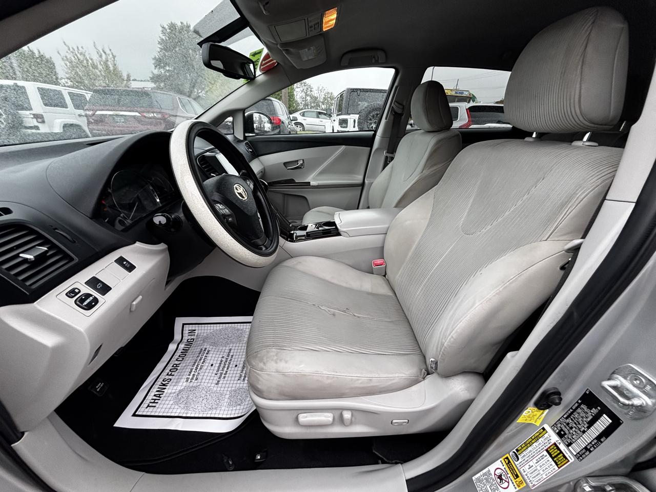 Toyota Venza 4dr Wgn V6 AWD (Natl) 2011