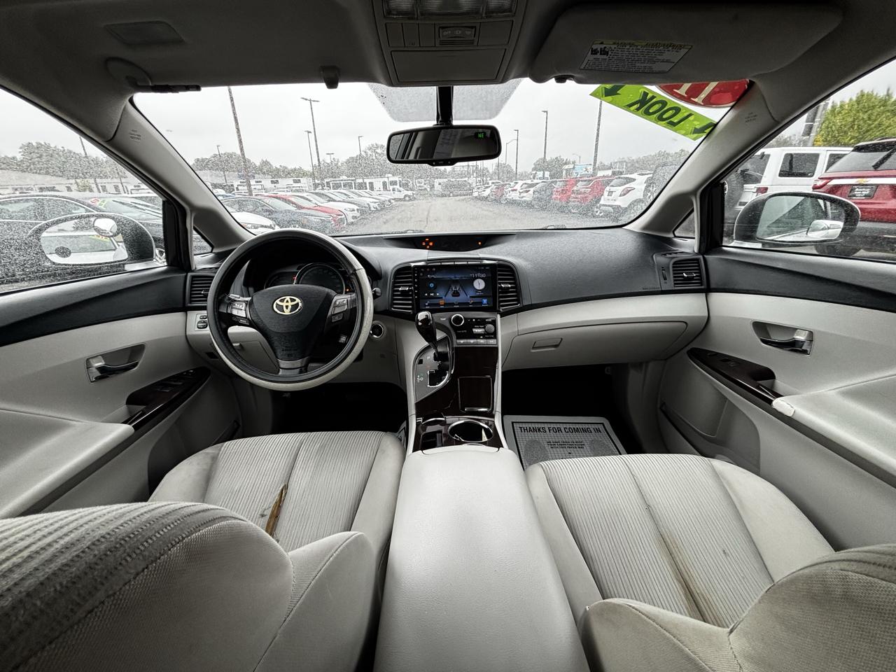 Toyota Venza 4dr Wgn V6 AWD (Natl) 2011