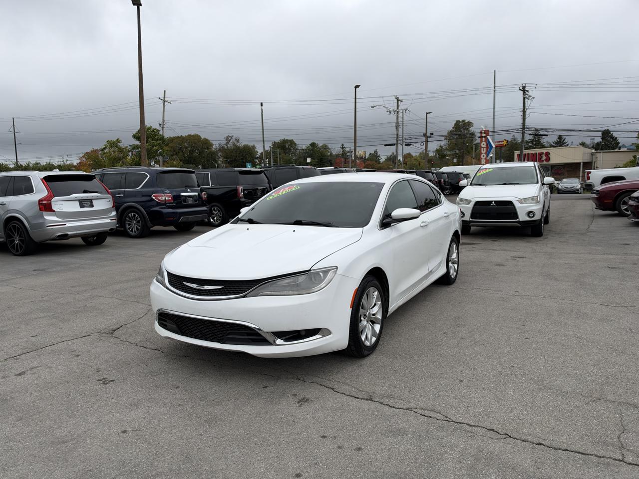 Chrysler 200 4dr Sdn C FWD 2015