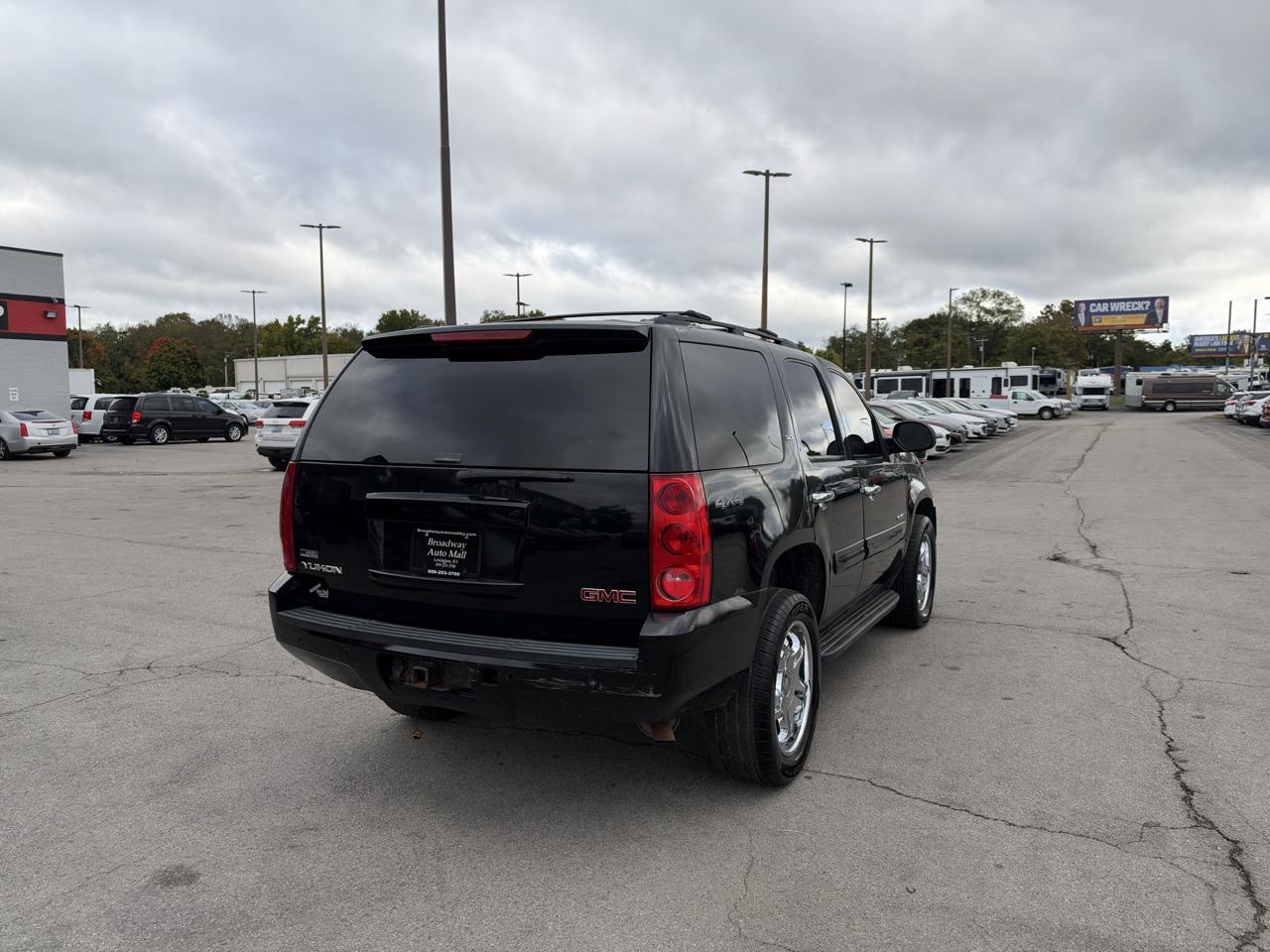 GMC Yukon 4WD 4dr 1500 SLT 2007
