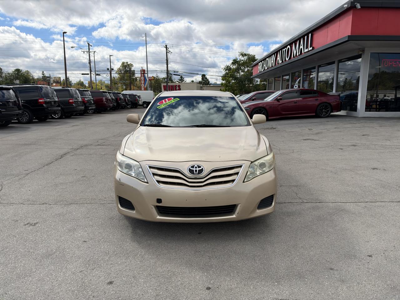 Toyota Camry 4dr Sdn LE Auto 2011