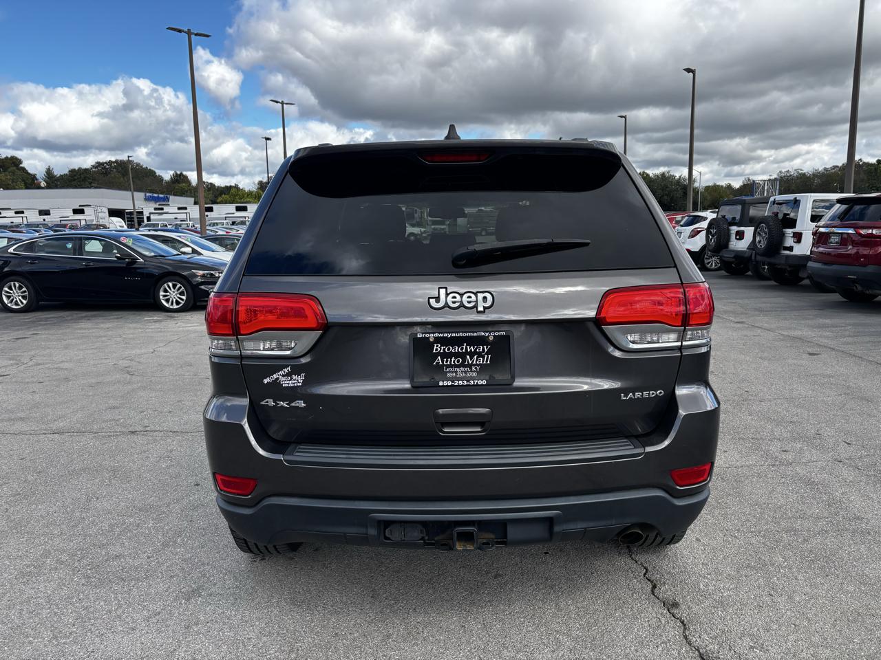 Jeep Grand Cherokee 4WD 4dr Laredo 2016