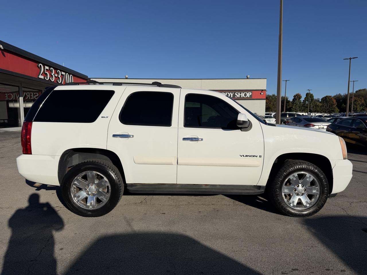 GMC Yukon 4WD 4dr 1500 SLT w/4SA 2008