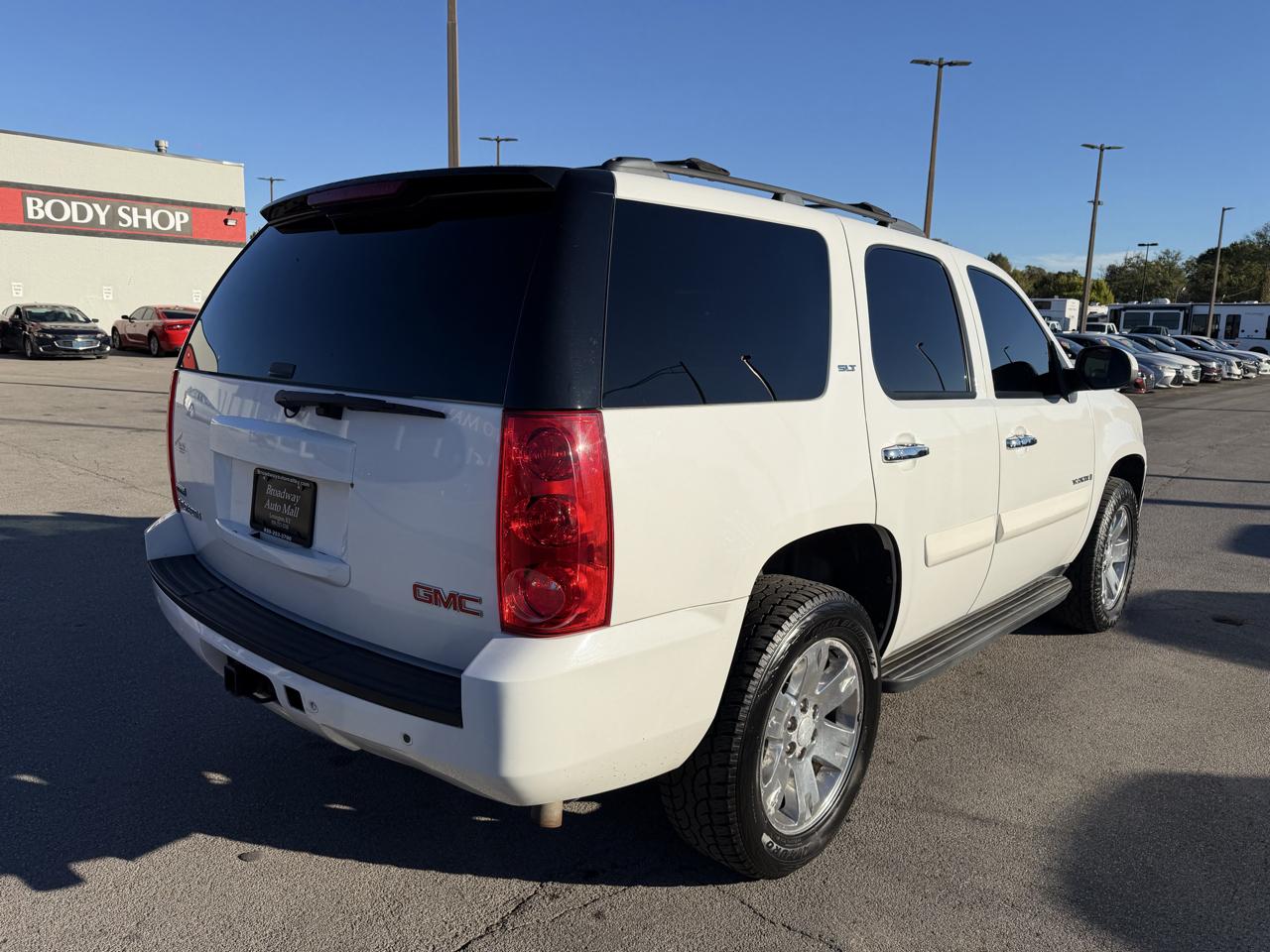 GMC Yukon 4WD 4dr 1500 SLT w/4SA 2008