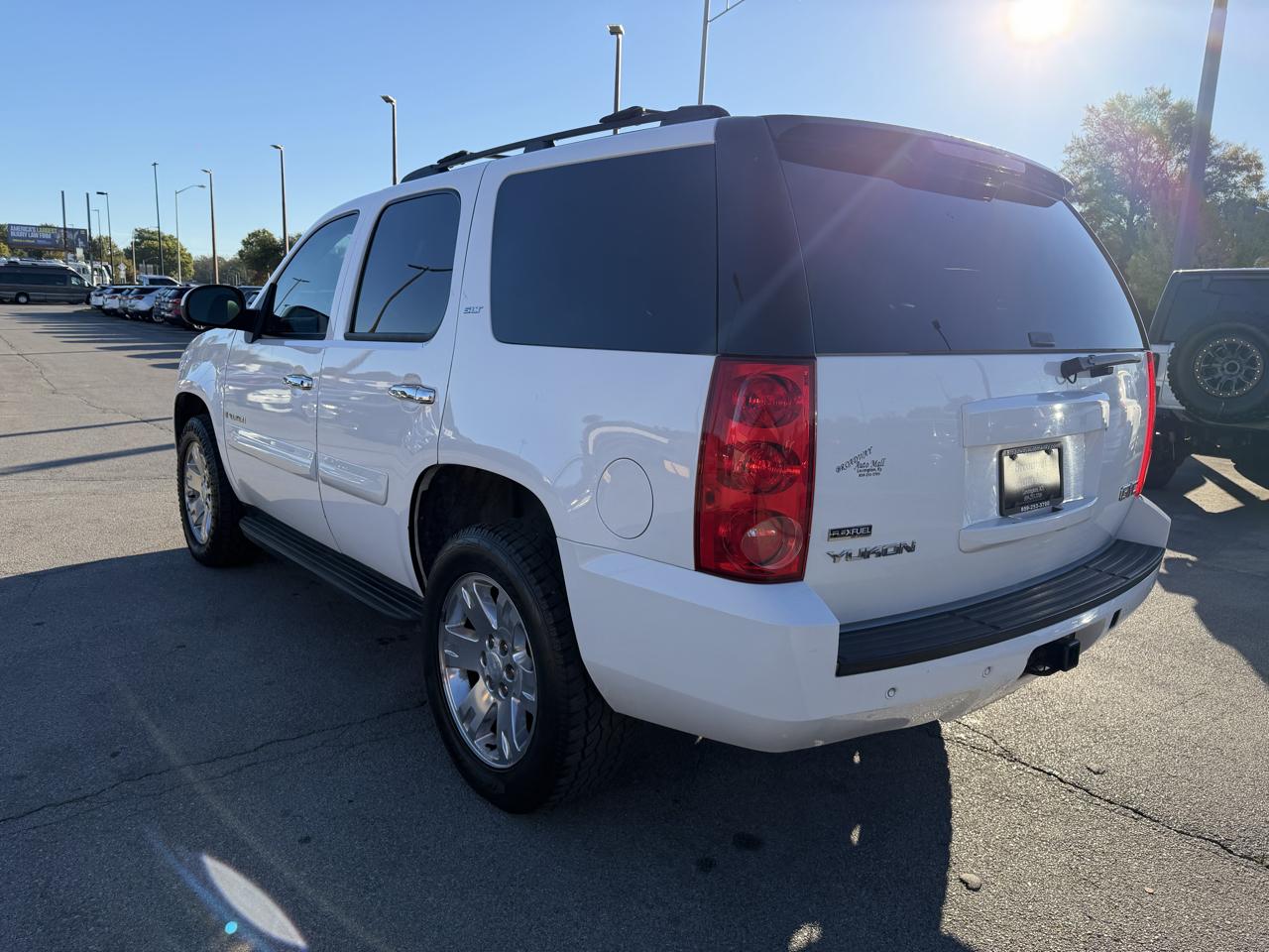 GMC Yukon 4WD 4dr 1500 SLT w/4SA 2008