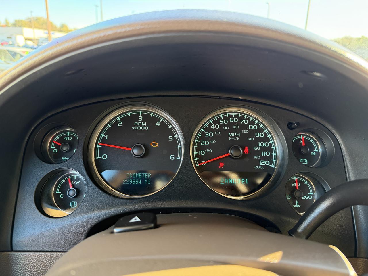 GMC Yukon 4WD 4dr 1500 SLT w/4SA 2008