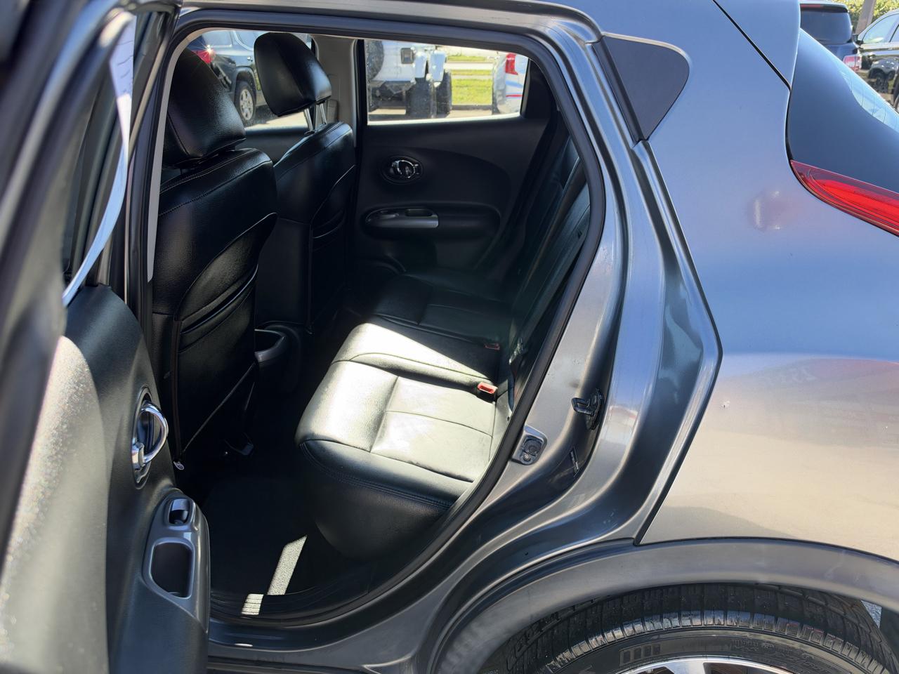 Nissan Juke 5dr Wgn CVT S AWD 2012