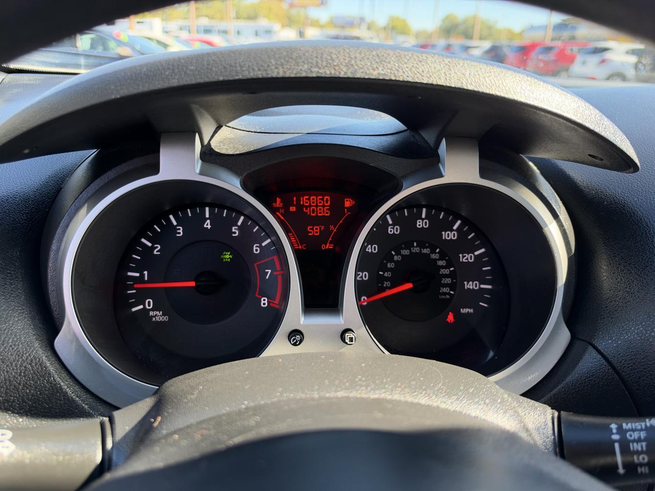 Nissan Juke 5dr Wgn CVT S AWD 2012