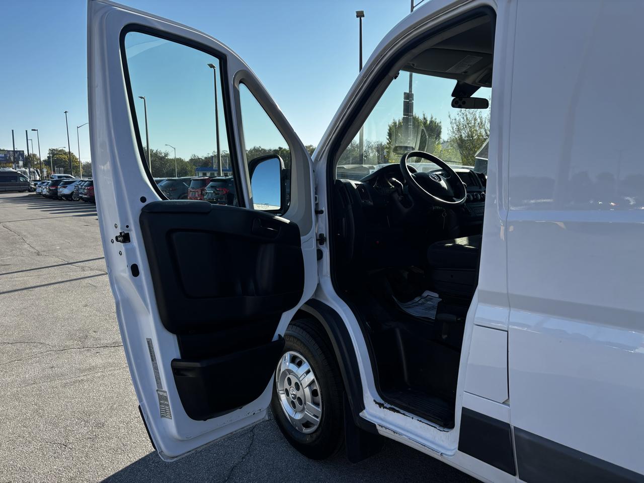 RAM ProMaster Cargo Van 1500 Low Roof 136" WB 2017