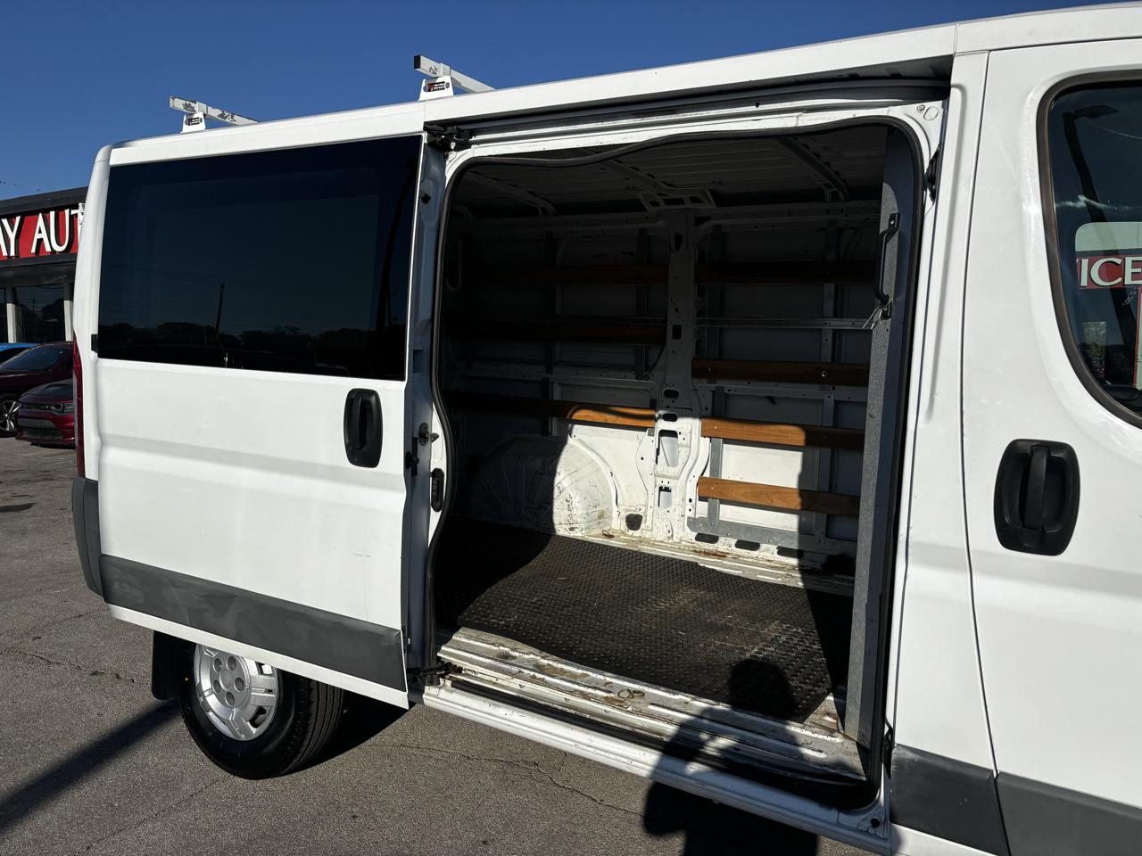 RAM ProMaster Cargo Van 1500 Low Roof 136" WB 2017