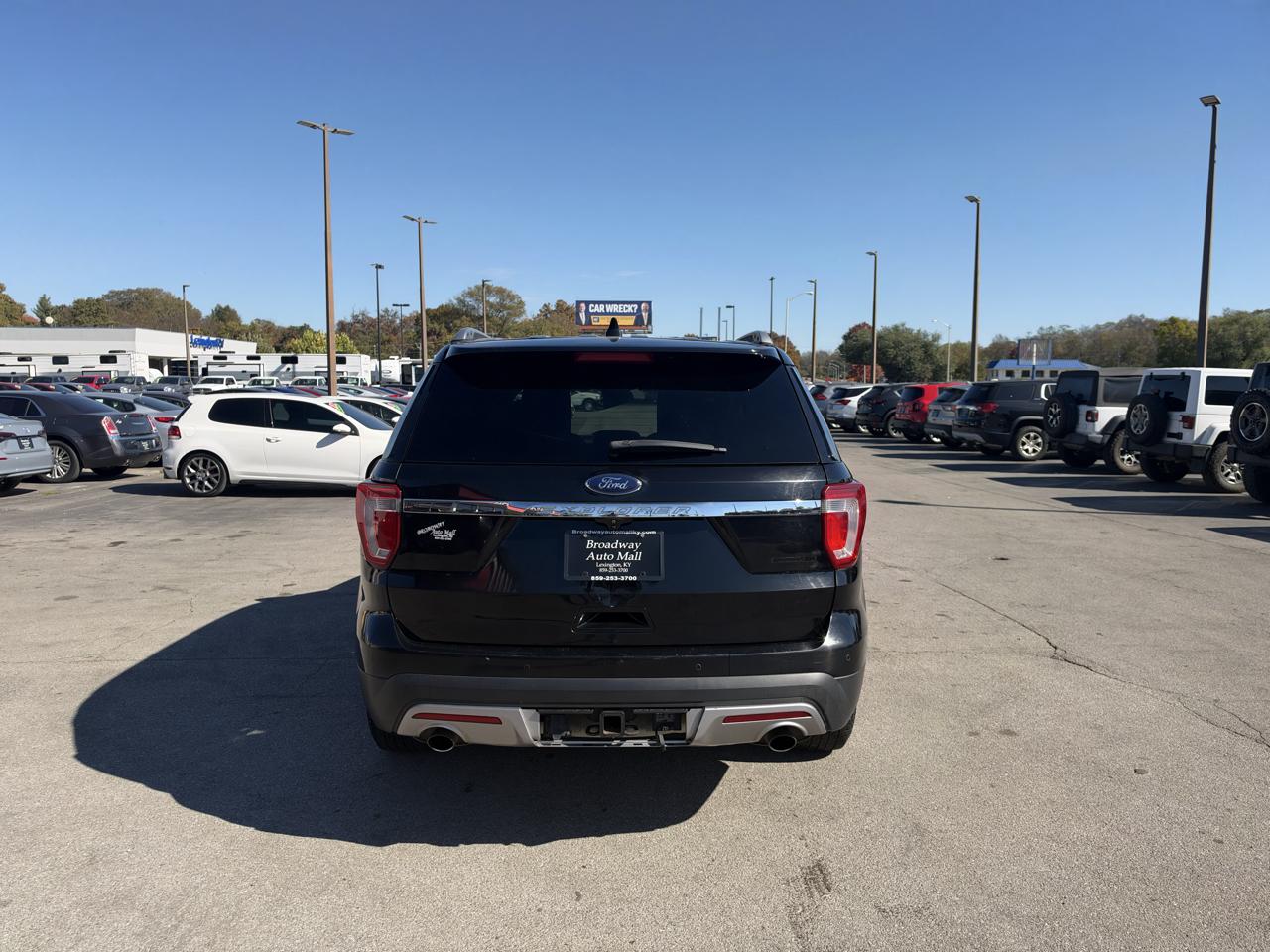 Ford Explorer FWD 4dr XLT 2016