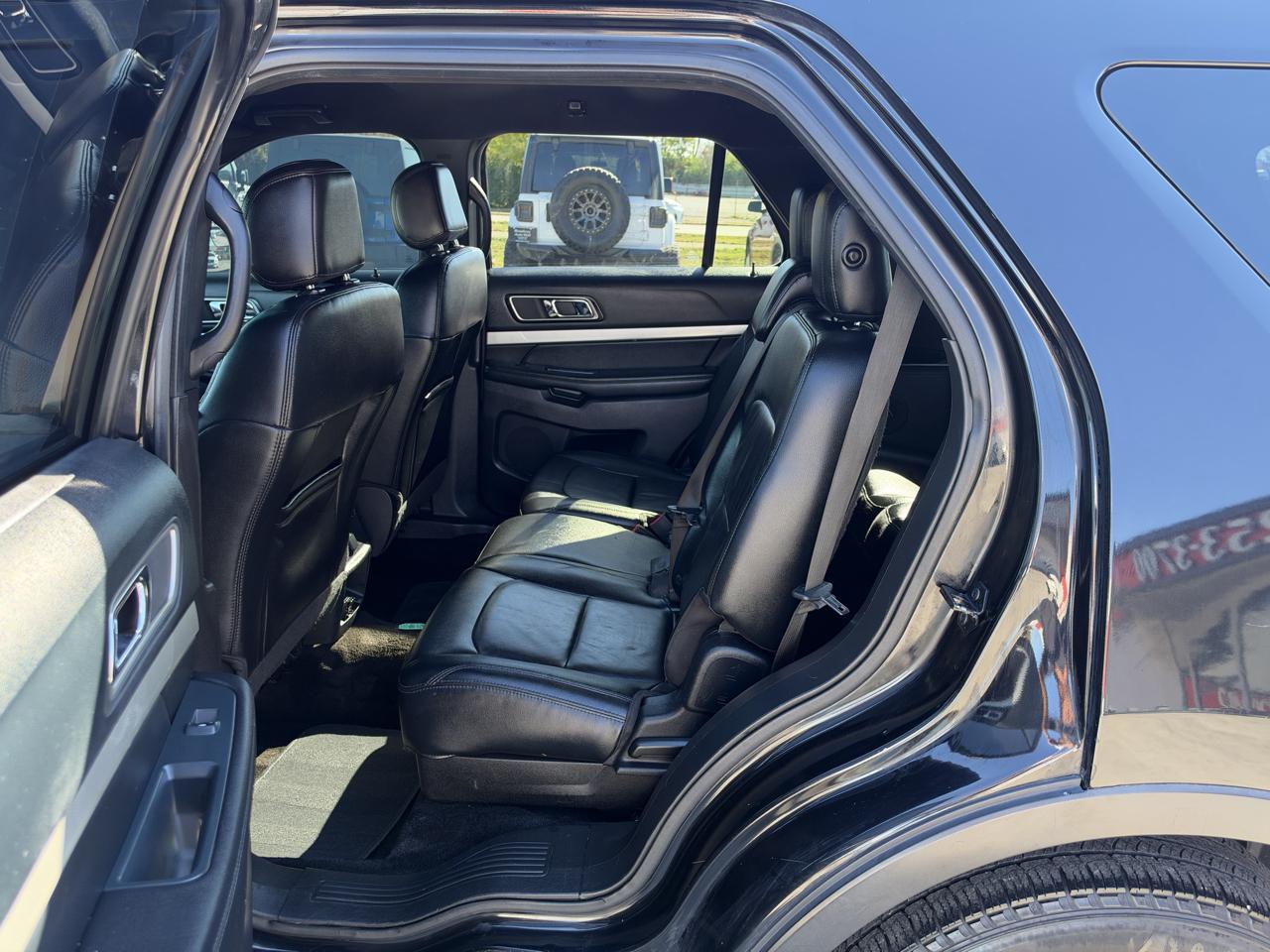 Ford Explorer FWD 4dr XLT 2016