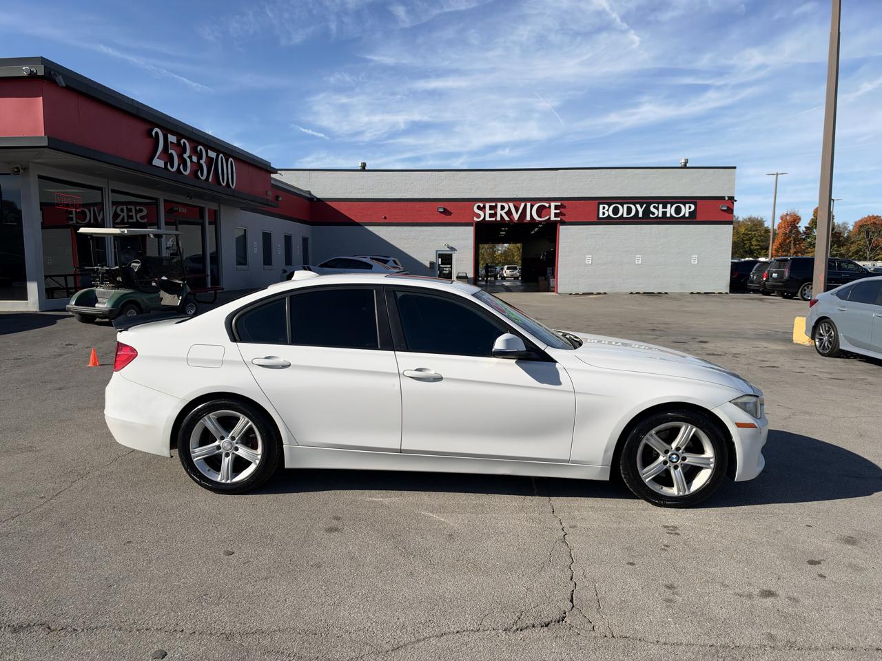BMW 3 Series 4dr Sdn 328i xDrive AWD SULEV 2013