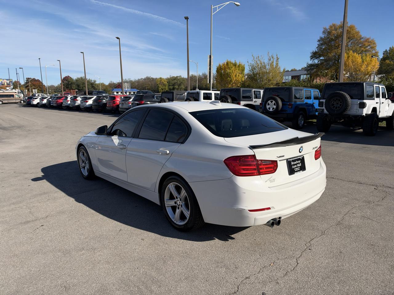 BMW 3 Series 4dr Sdn 328i xDrive AWD SULEV 2013