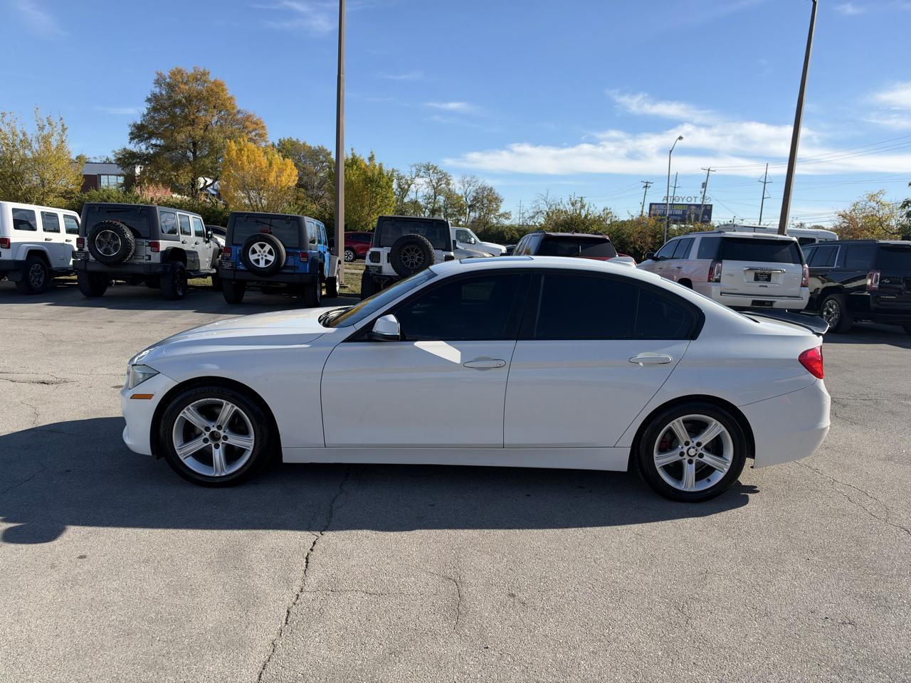 BMW 3 Series 4dr Sdn 328i xDrive AWD SULEV 2013