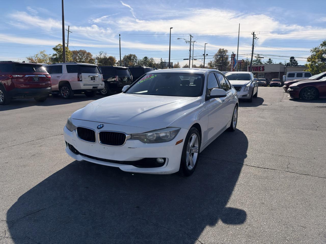 BMW 3 Series 4dr Sdn 328i xDrive AWD SULEV 2013