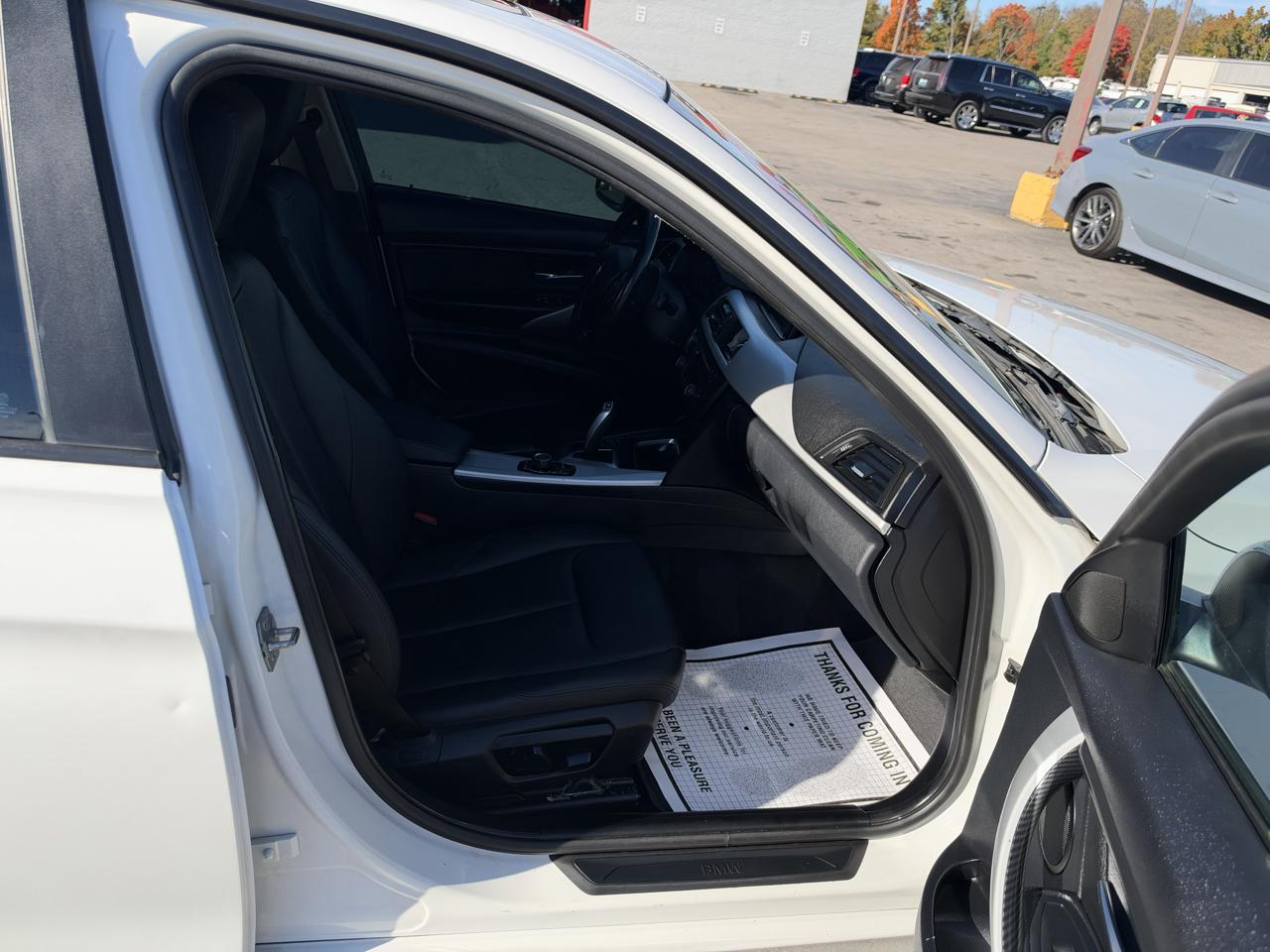 BMW 3 Series 4dr Sdn 328i xDrive AWD SULEV 2013