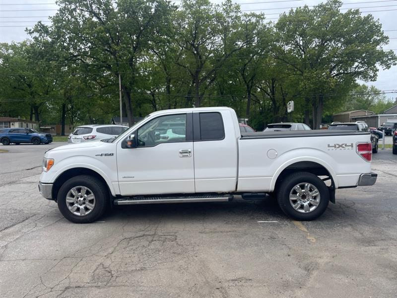 Ford F-150 XL SuperCab 8-ft. Bed 4WD 2011