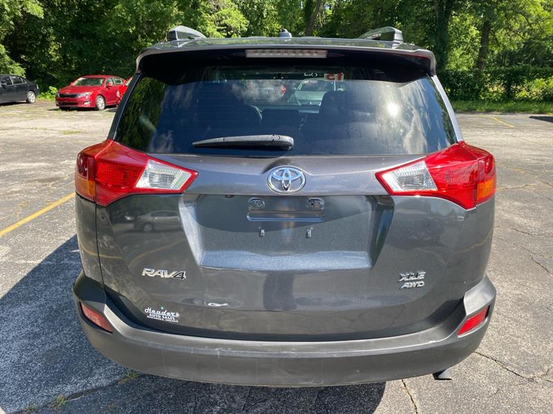 Toyota RAV4 XLE AWD 2015