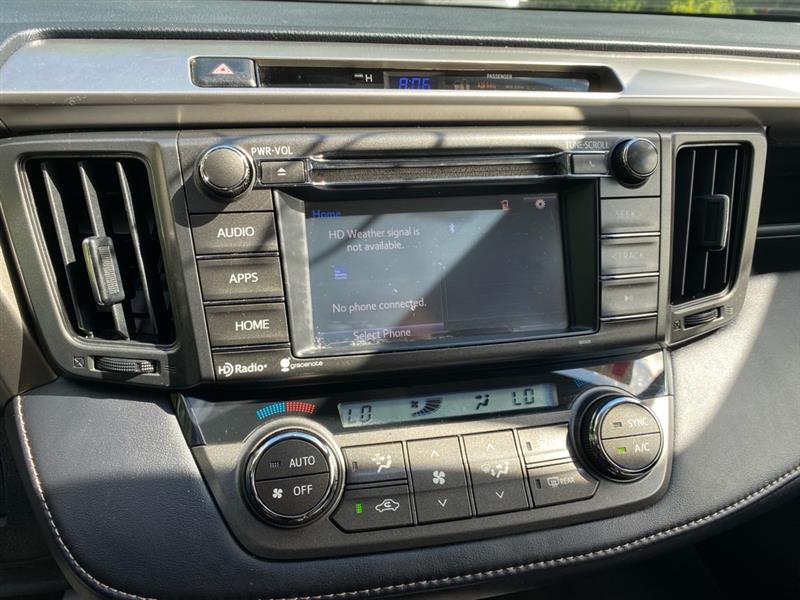 Toyota RAV4 XLE AWD 2015