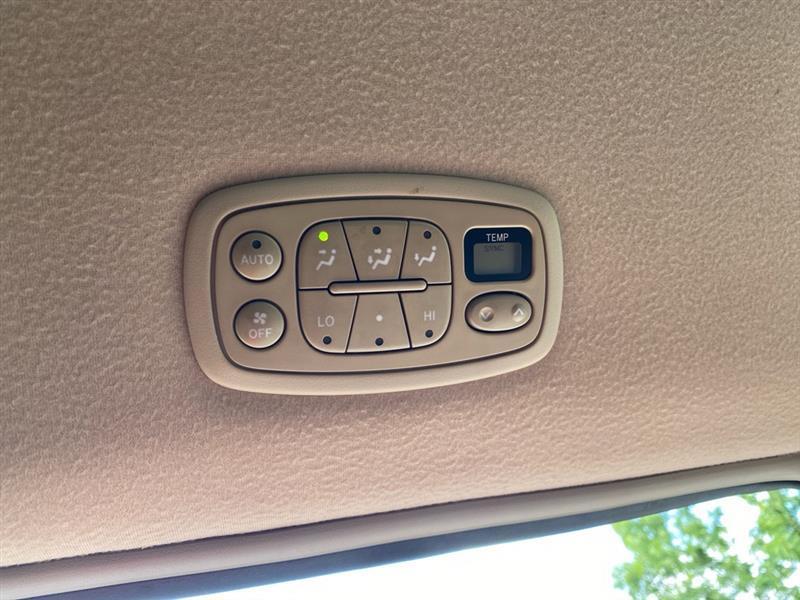 Toyota Sienna XLE AWD 2009