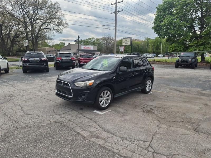 Mitsubishi Outlander Sport ES 2WD 2014