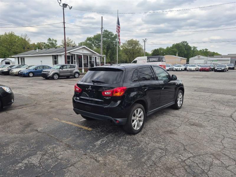 Mitsubishi Outlander Sport ES 2WD 2014