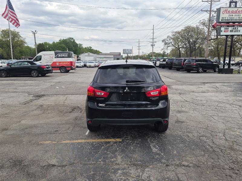Mitsubishi Outlander Sport ES 2WD 2014