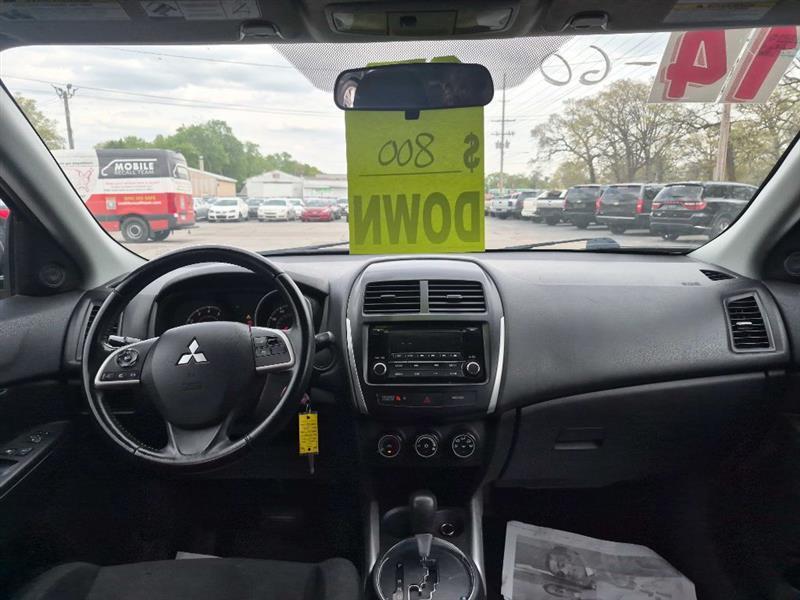 Mitsubishi Outlander Sport ES 2WD 2014