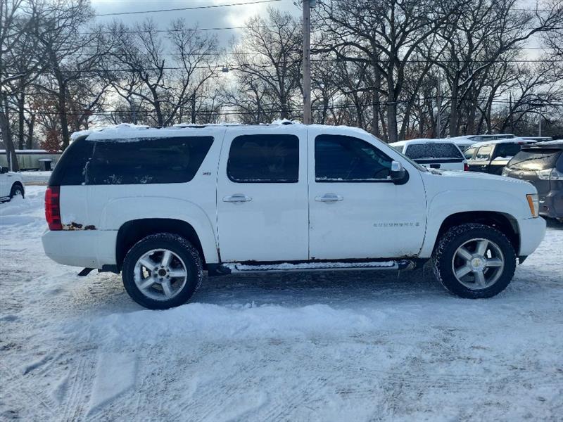 Chevrolet Suburban LS 1500 4WD 2007
