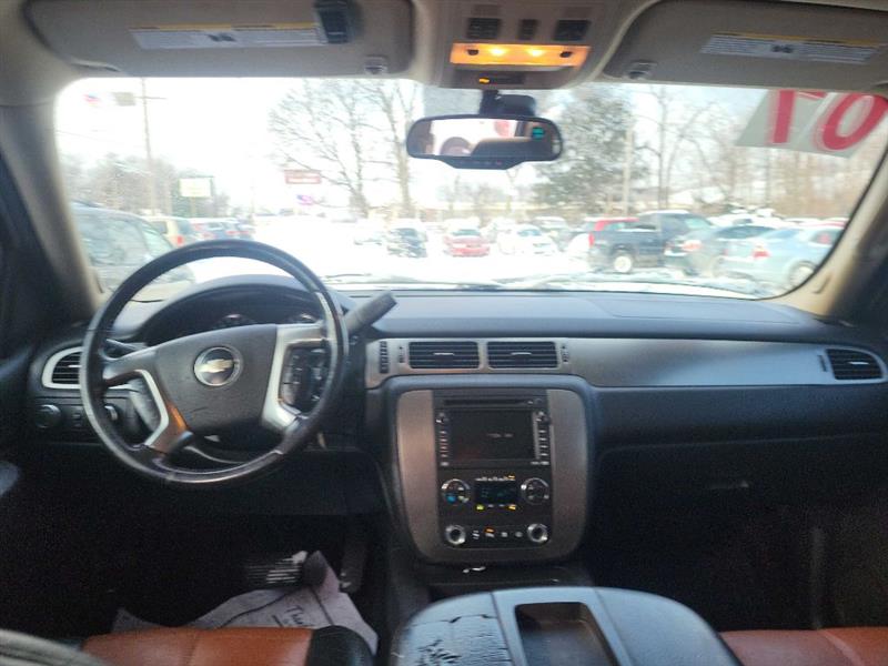 Chevrolet Suburban LS 1500 4WD 2007