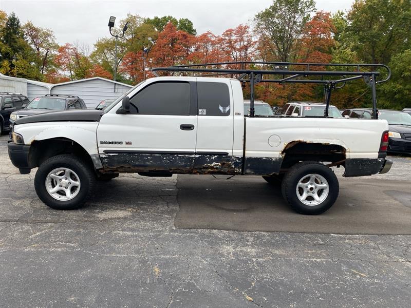 Dodge Ram 1500 Quad Cab Short Bed 4WD 2001