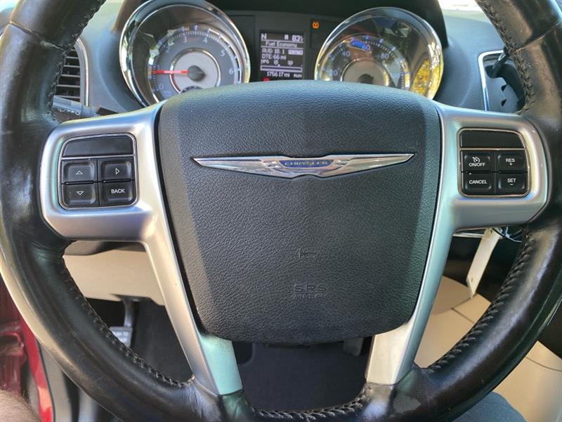 Chrysler Town & Country Touring-L 2011 Chrysler Town & Country Touring-L 2011