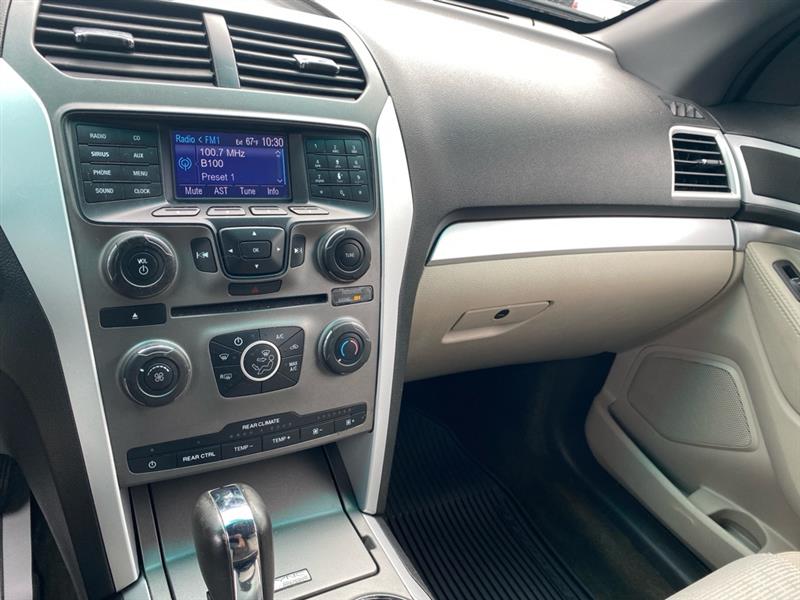 Ford Explorer XLT FWD 2013 Ford Explorer XLT FWD 2013