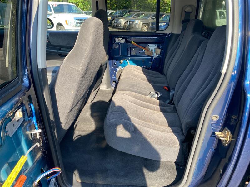 Dodge Dakota SLT Quad Cab 4WD 2004 Dodge Dakota SLT Quad Cab 4WD 2004