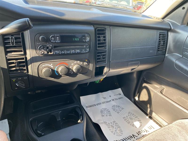 Dodge Dakota SLT Quad Cab 4WD 2004 Dodge Dakota SLT Quad Cab 4WD 2004