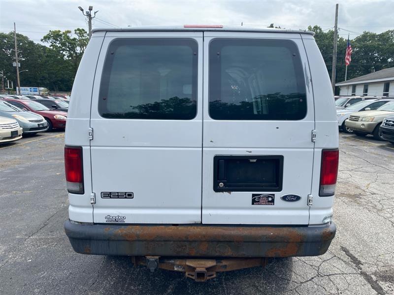 Ford Econoline E-250 2005 Ford Econoline E-250 2005
