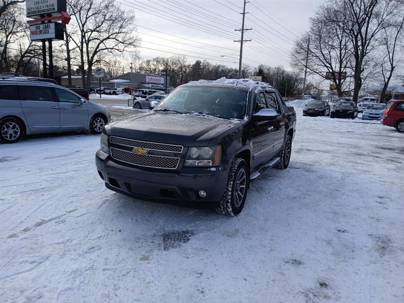 2011 Chevrolet Avalanche LTZ 4WD