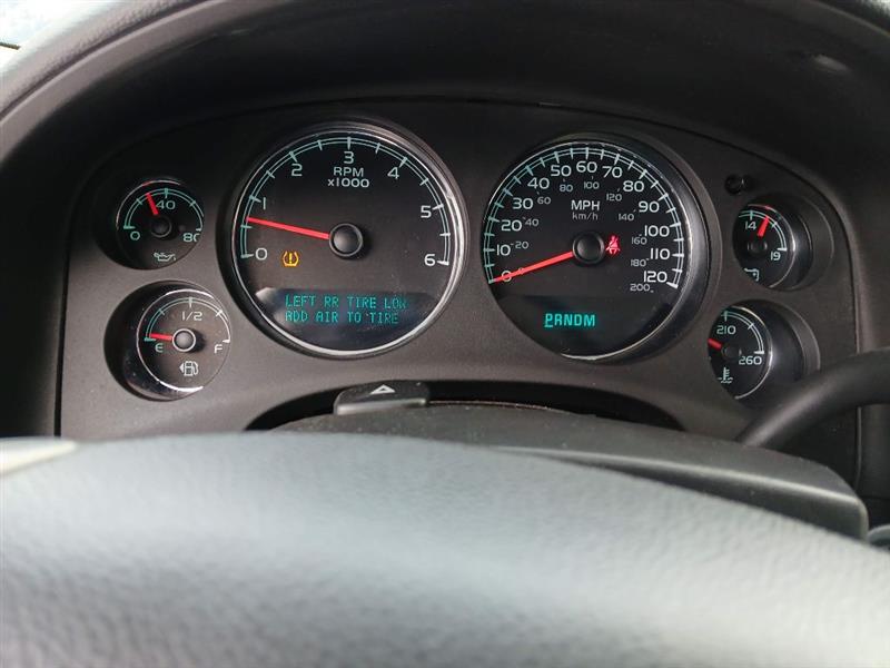 Chevrolet Avalanche LTZ 4WD 2011