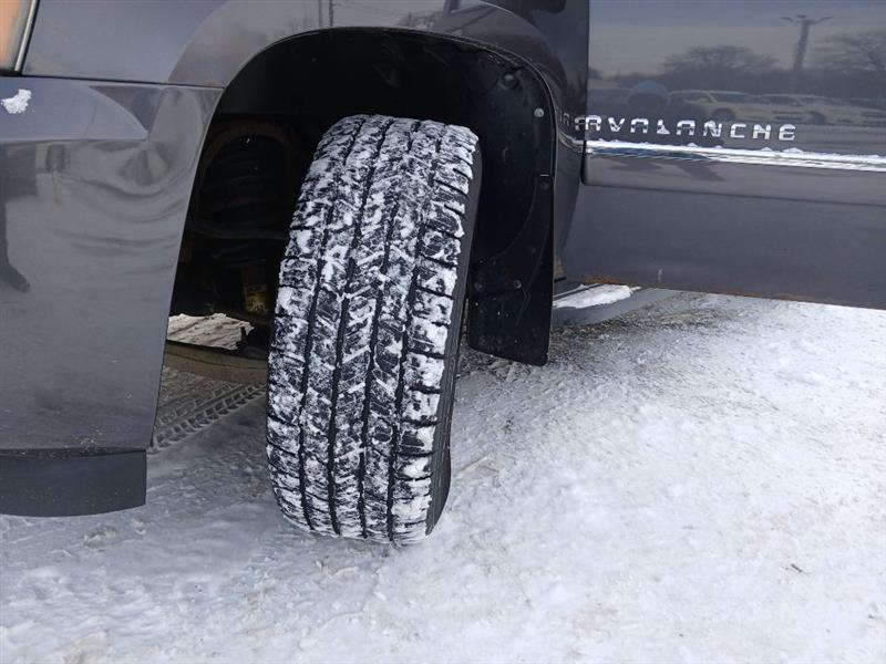 Chevrolet Avalanche LTZ 4WD 2011