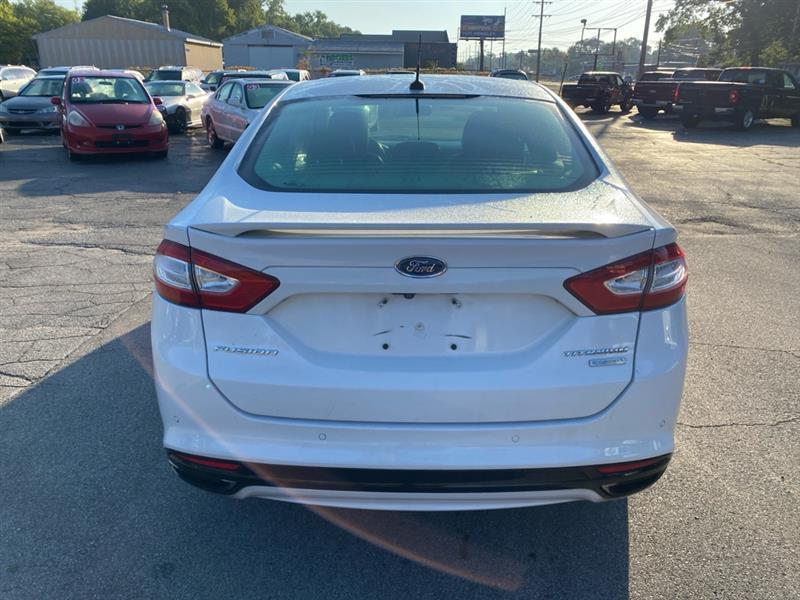 Ford Fusion Titanium 2016