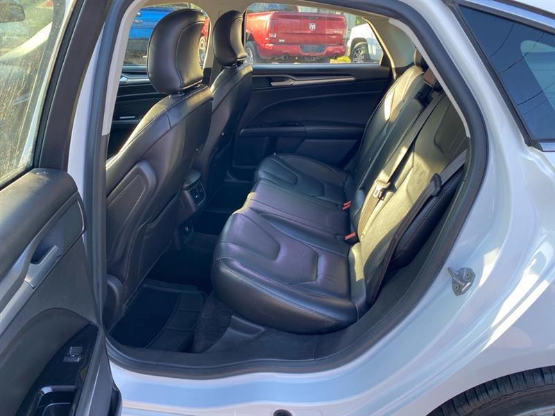Ford Fusion Titanium 2016