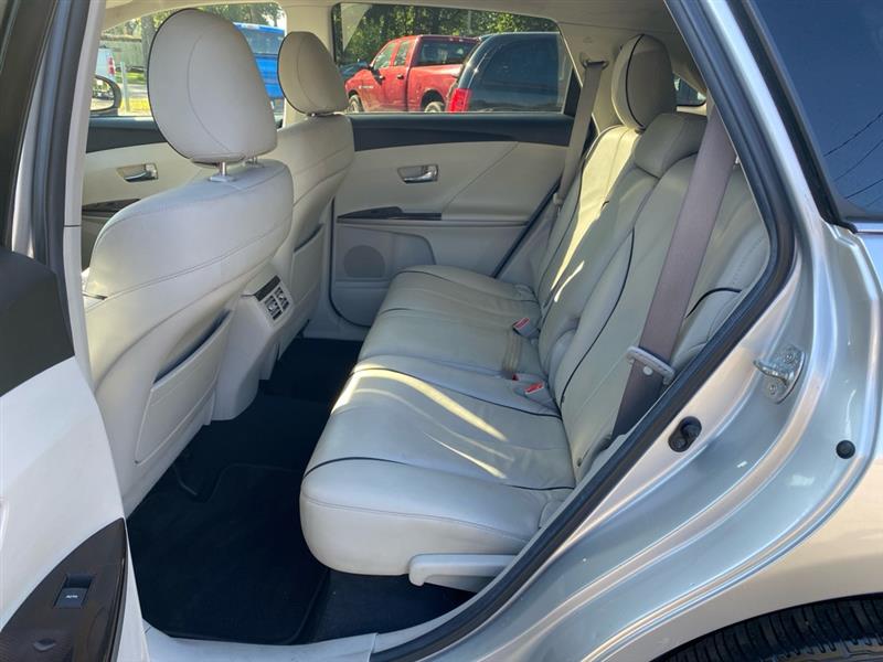 2011 Toyota Venza photo 9
