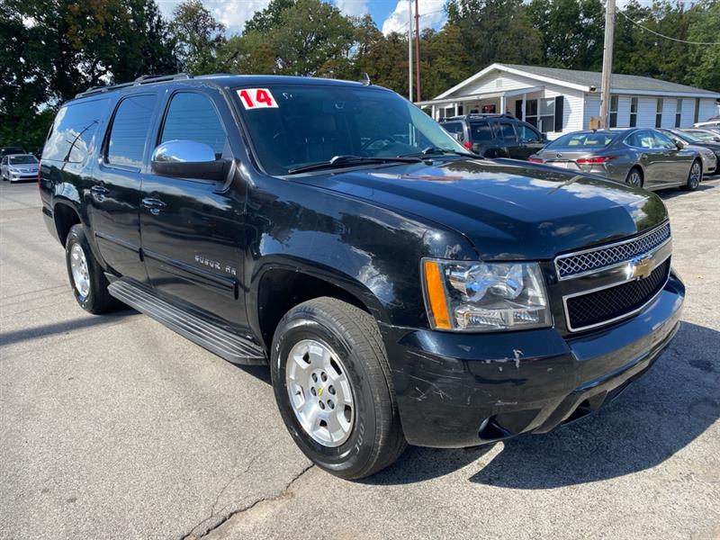 2014 Chevrolet Suburban LT 1500 photo 5