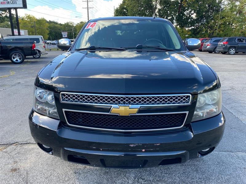 2014 Chevrolet Suburban LT 1500 photo 6
