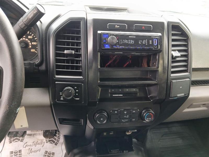 Ford F-150 XL SuperCrew 5.5-ft. Bed 4WD 2015