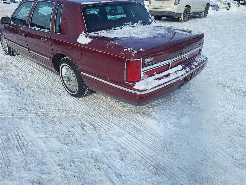 Lincoln Town Car Signature 1997